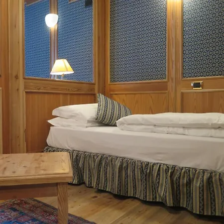 住宿加早餐酒店 Mont Cervin 布勒伊-切尔维尼亚